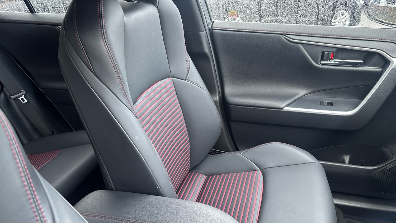 Used Toyota RAV4 2022 for sale - 77708221: Photo 30