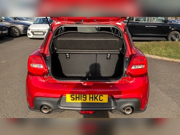 Used Suzuki Swift 2019 for sale - 76234563: Photo 4