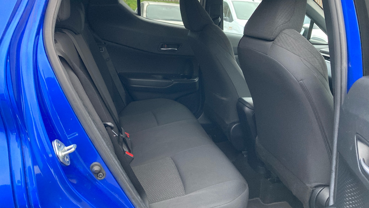 Used Toyota C-HR 2018 for sale - 77893175: Photo 12