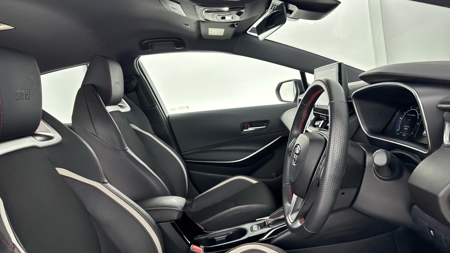 Used Toyota Corolla 2024 for sale - 76340532: Photo 11