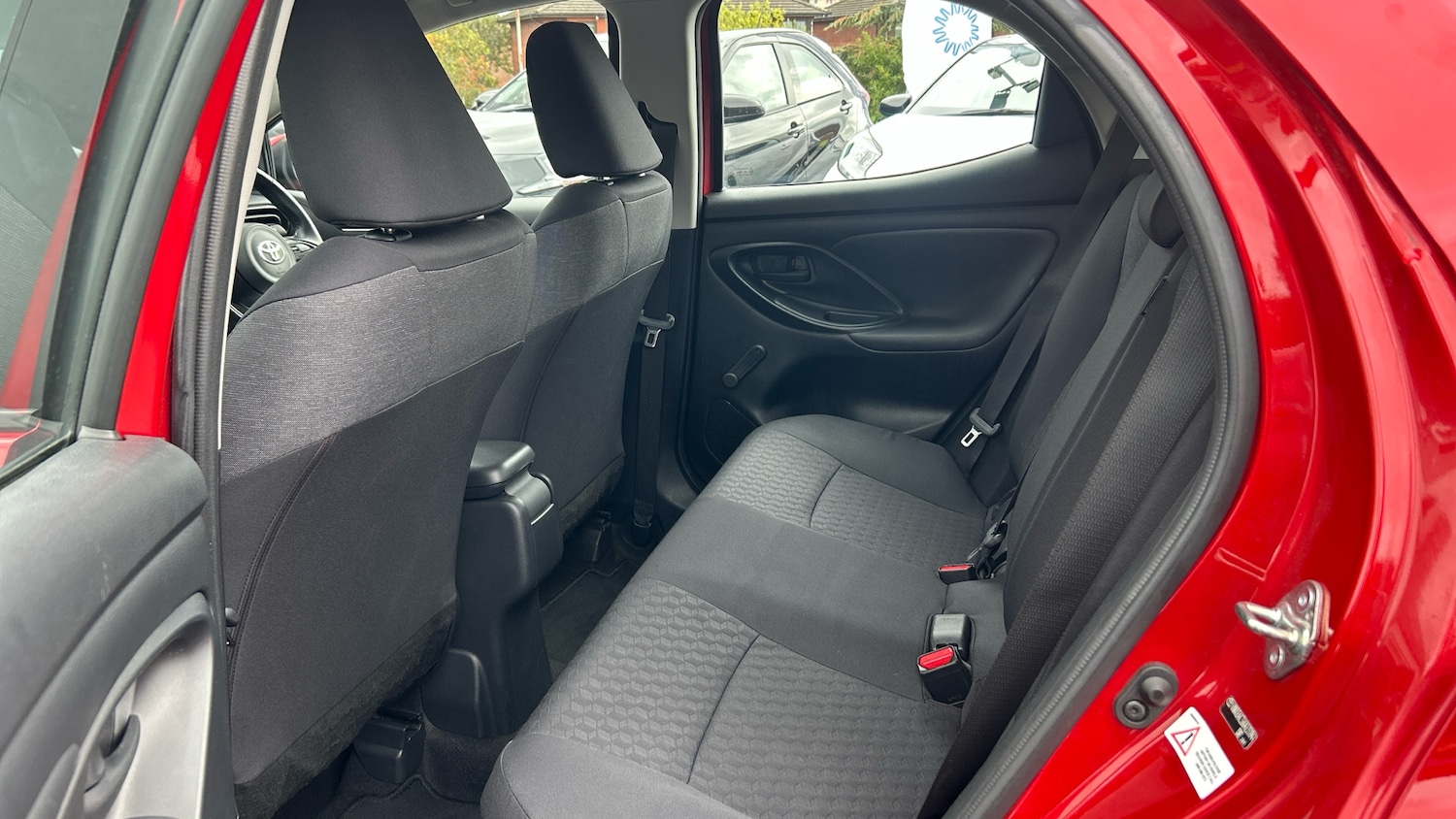 Used Toyota Yaris 2022 for sale - 76186544: Photo 13