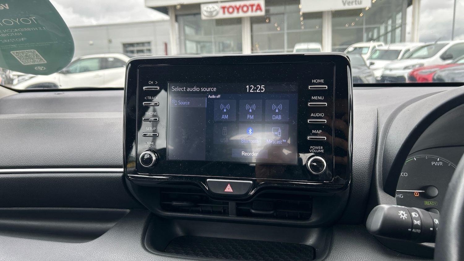 Used Toyota Yaris 2022 for sale - 76186544: Photo 30