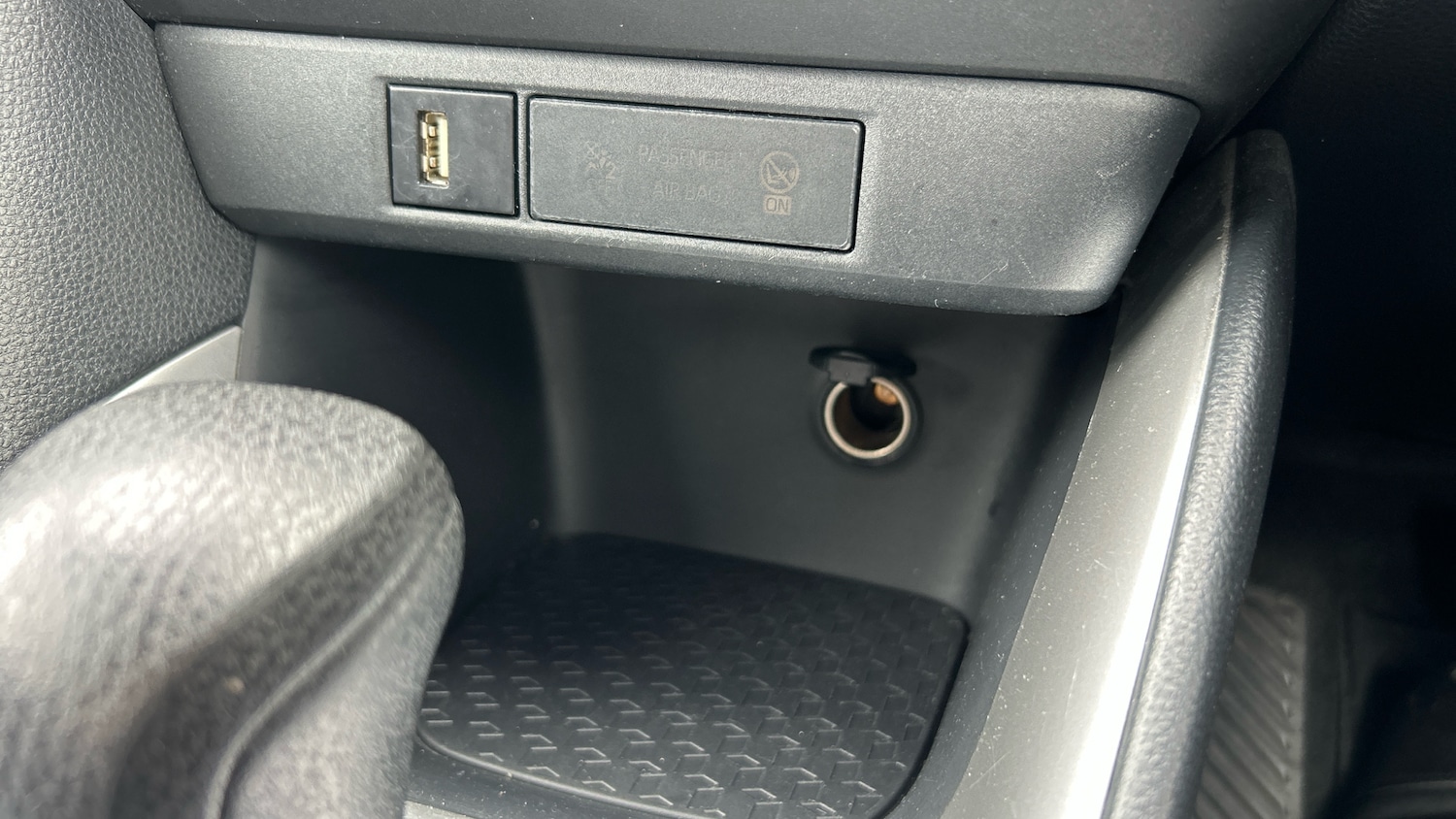 Used Toyota Yaris 2022 for sale - 76186544: Photo 38