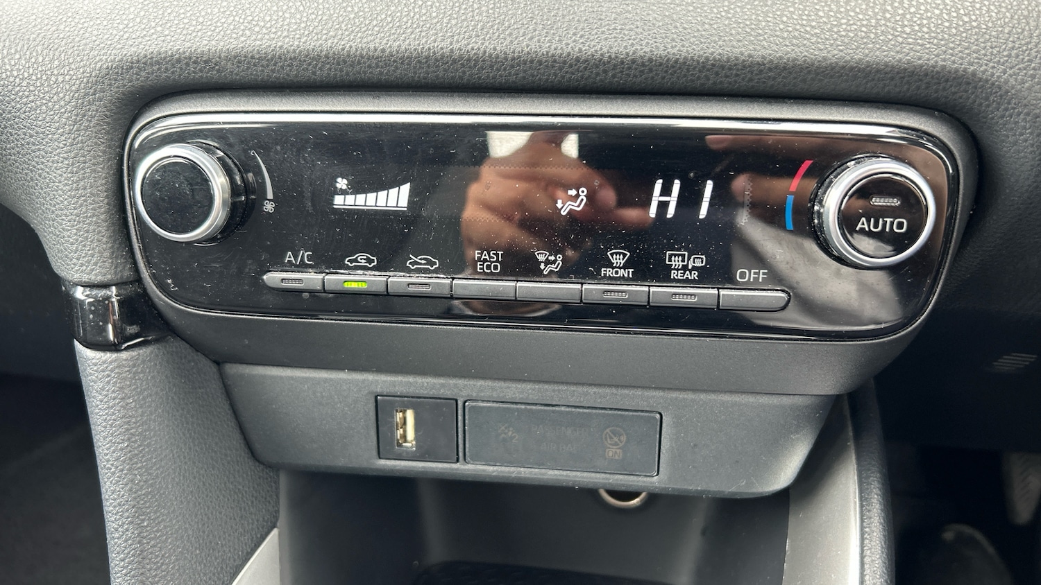 Used Toyota Yaris 2022 for sale - 76186544: Photo 39