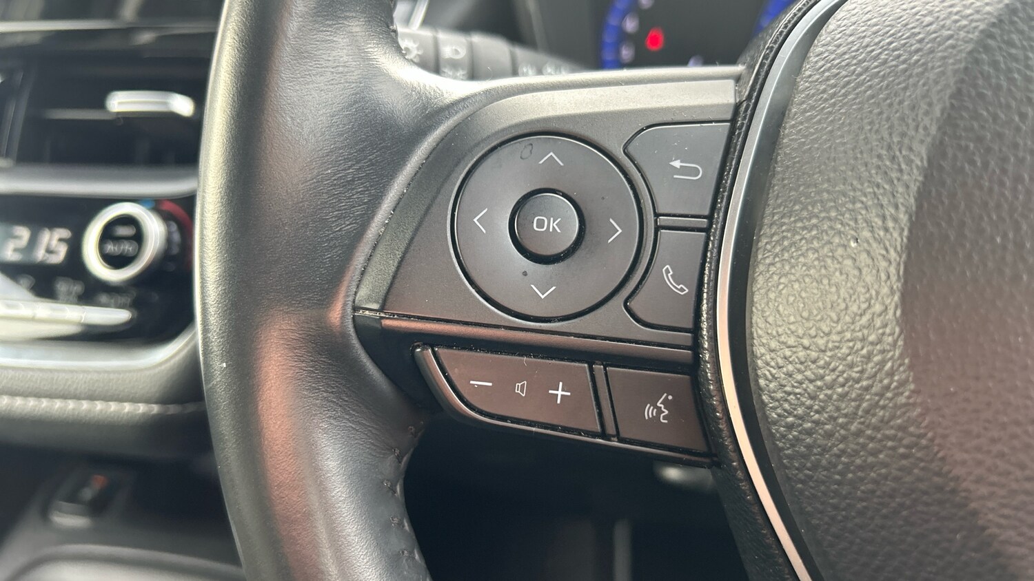 Used Toyota Corolla 2020 for sale - 77730728: Photo 34