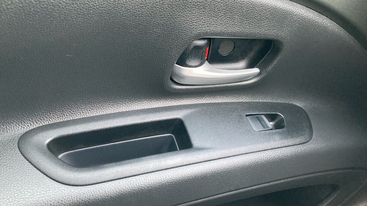 Used Toyota Aygo X 2022 for sale - 76903855: Photo 27