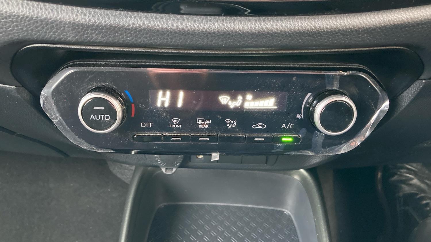 Used Toyota Aygo X 2022 for sale - 76903855: Photo 35