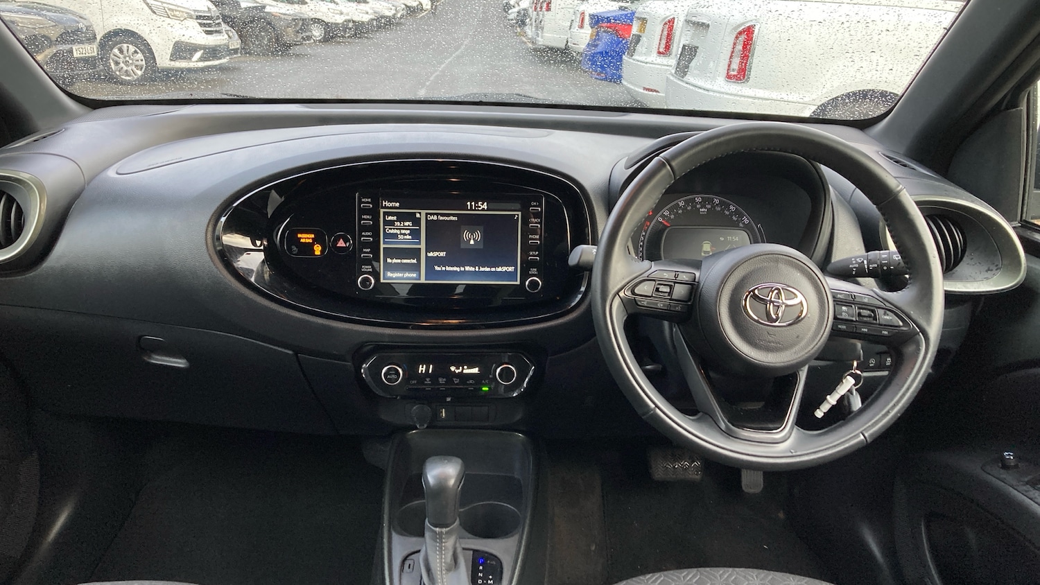 Used Toyota Aygo X 2022 for sale - 76903855: Photo 5