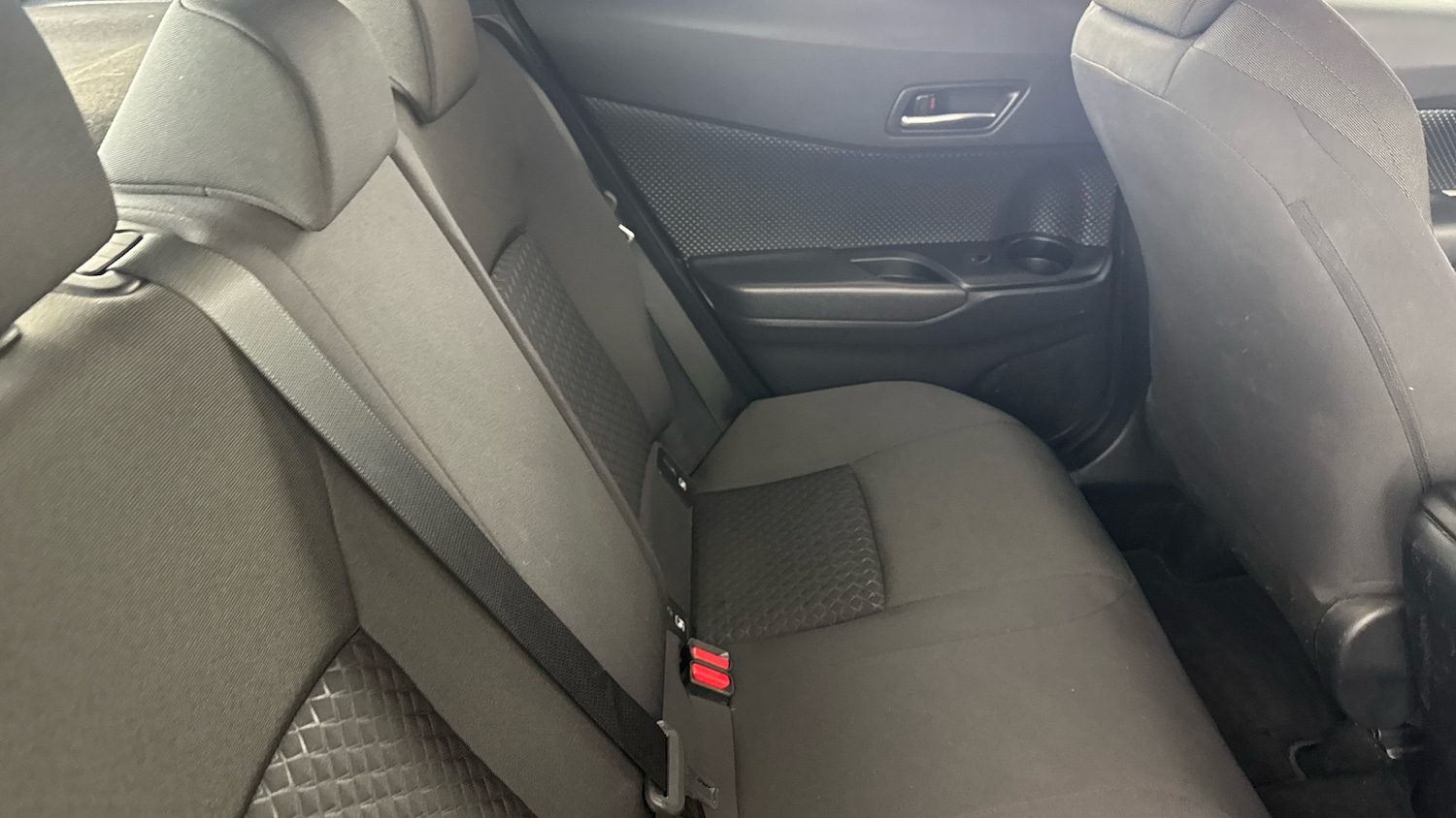 Used Toyota C-HR 2021 for sale - 76142331: Photo 12