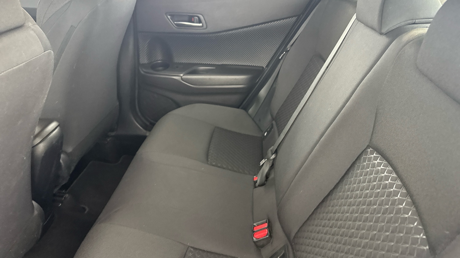 Used Toyota C-HR 2021 for sale - 76142331: Photo 13