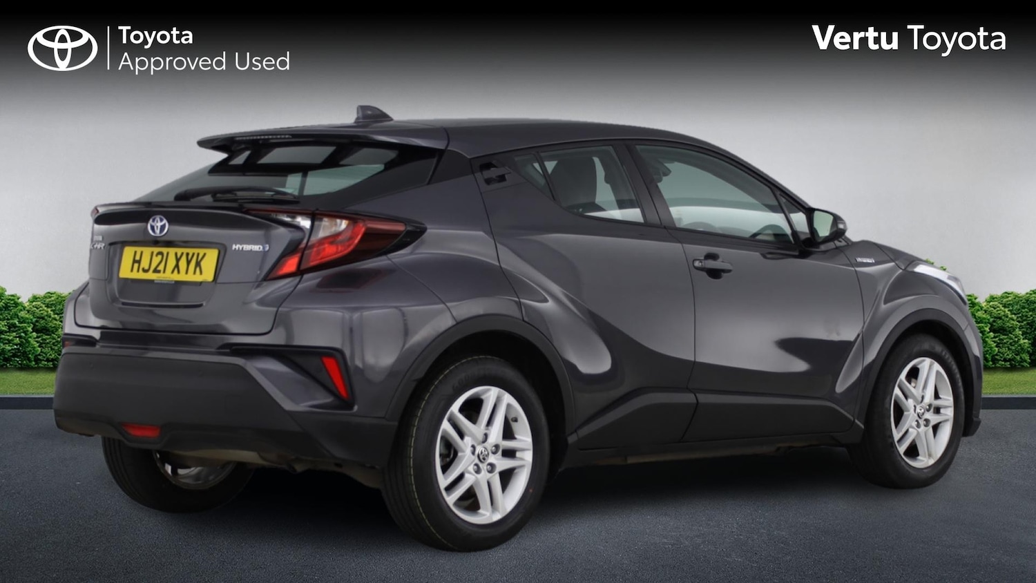 Used Toyota C-HR 2021 for sale - 76142331: Photo 2