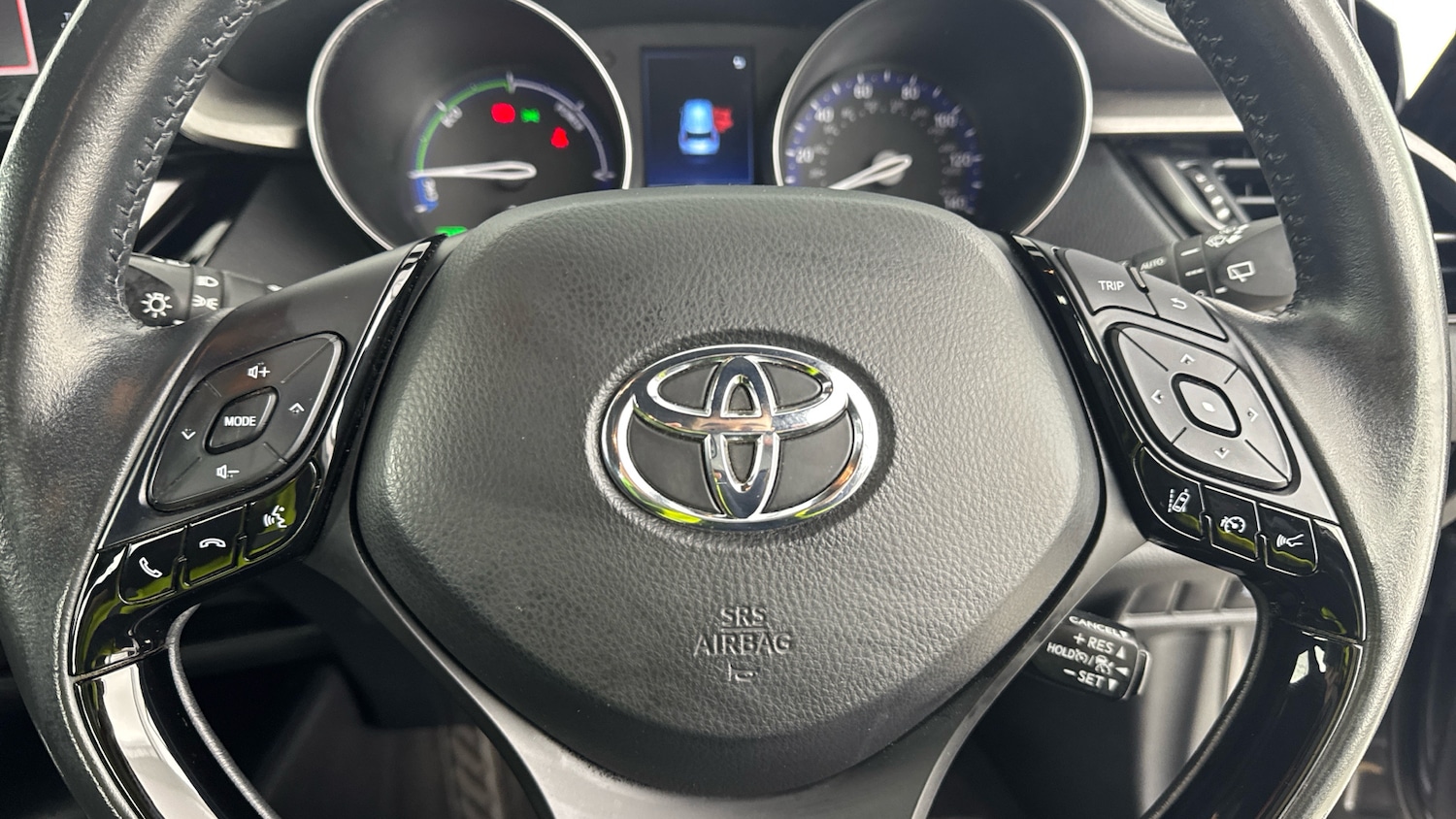 Used Toyota C-HR 2021 for sale - 76142331: Photo 8