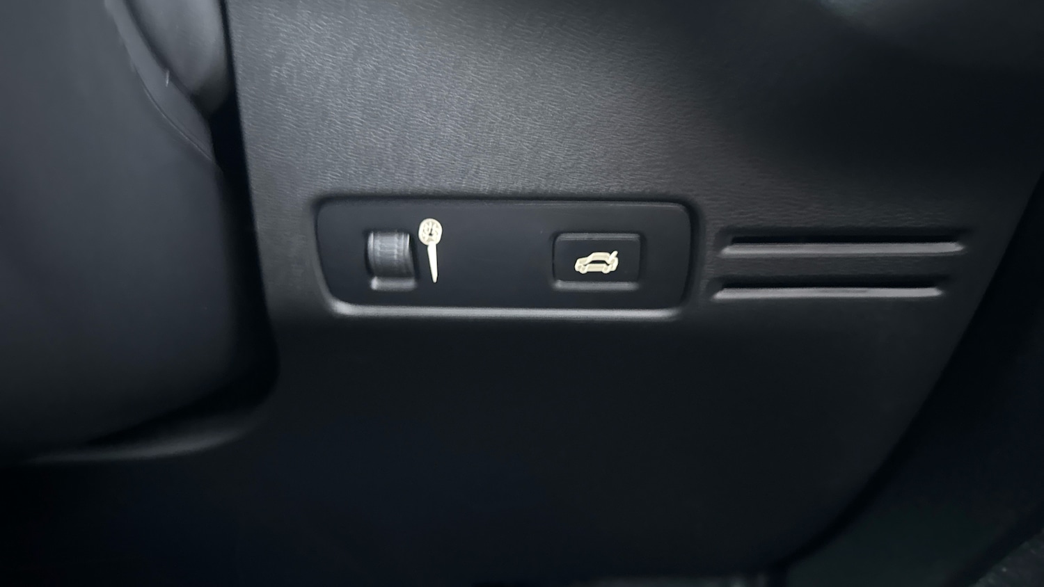 Used Volvo XC40 2021 for sale - 76625617: Photo 31