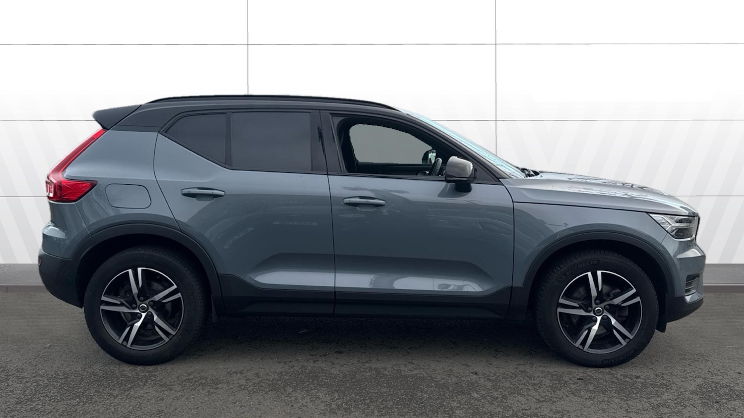 Used Volvo XC40 2021 for sale - 76625617: Photo 5