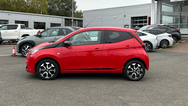 Used Toyota AYGO 2019 for sale - 76263194: Photo 17