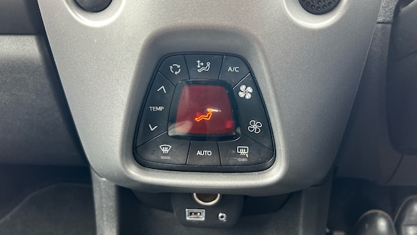 Used Toyota AYGO 2019 for sale - 76263194: Photo 38