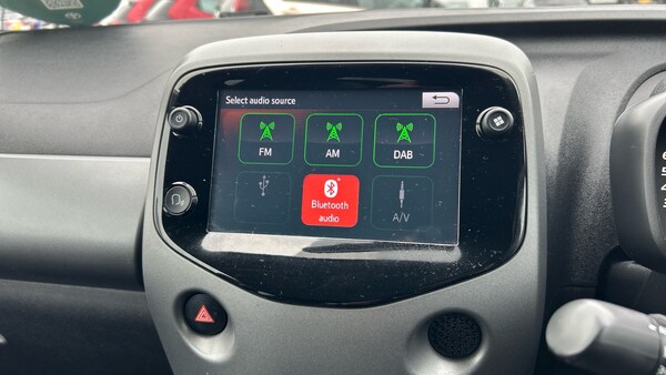 Used Toyota AYGO 2019 for sale - 76263194: Photo 40