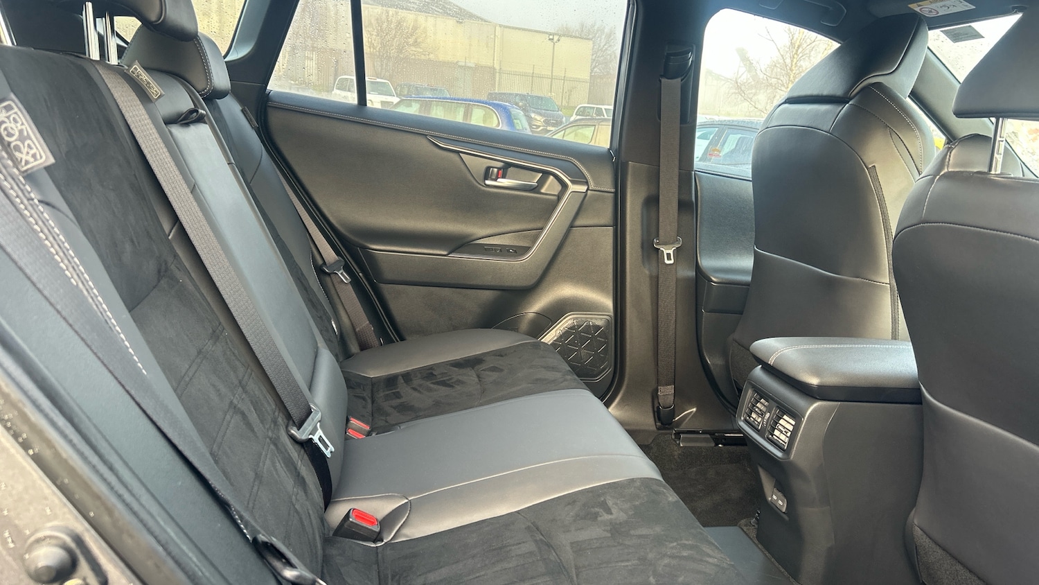 Used Toyota RAV4 2025 for sale - 76919699: Photo 12