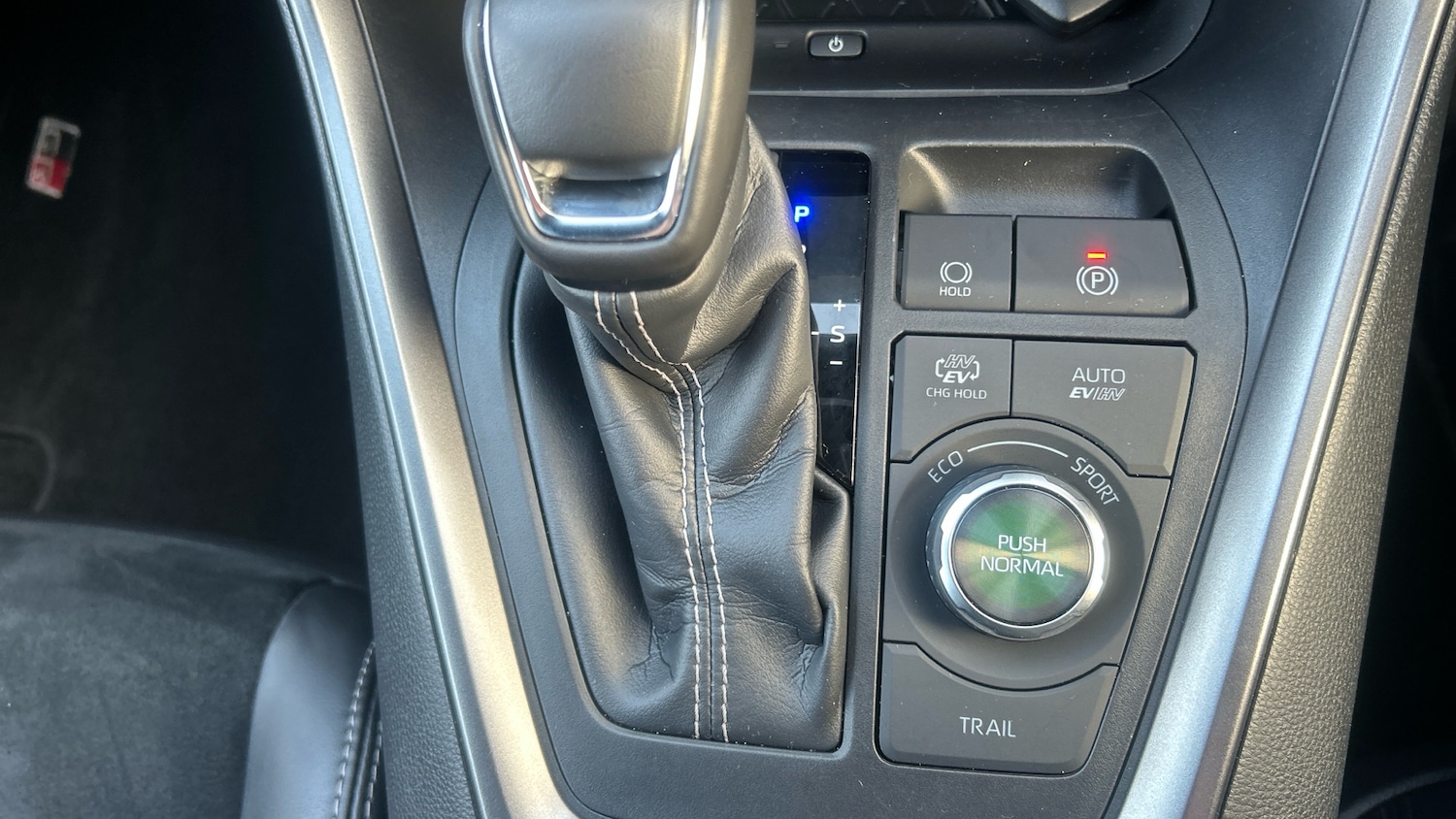 Used Toyota RAV4 2025 for sale - 76919699: Photo 43