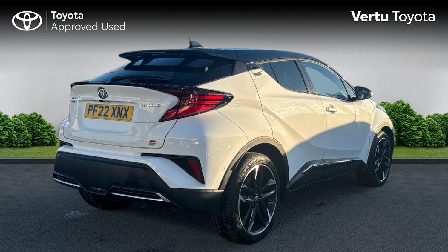 Used Toyota C-HR 2022 for sale - 75982385: Photo 2