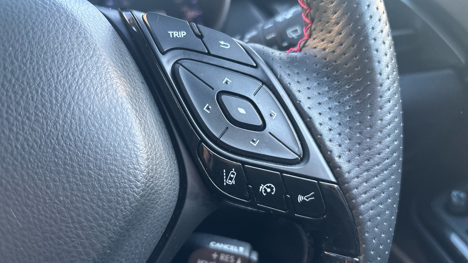 Used Toyota C-HR 2022 for sale - 75982385: Photo 20