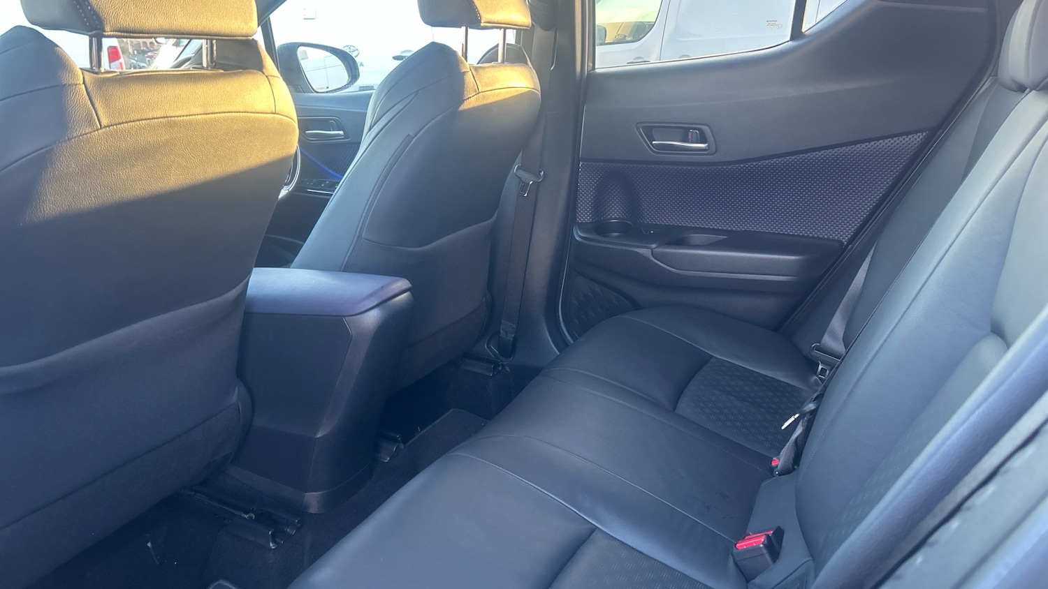 Used Toyota C-HR 2017 for sale - 77180631: Photo 13