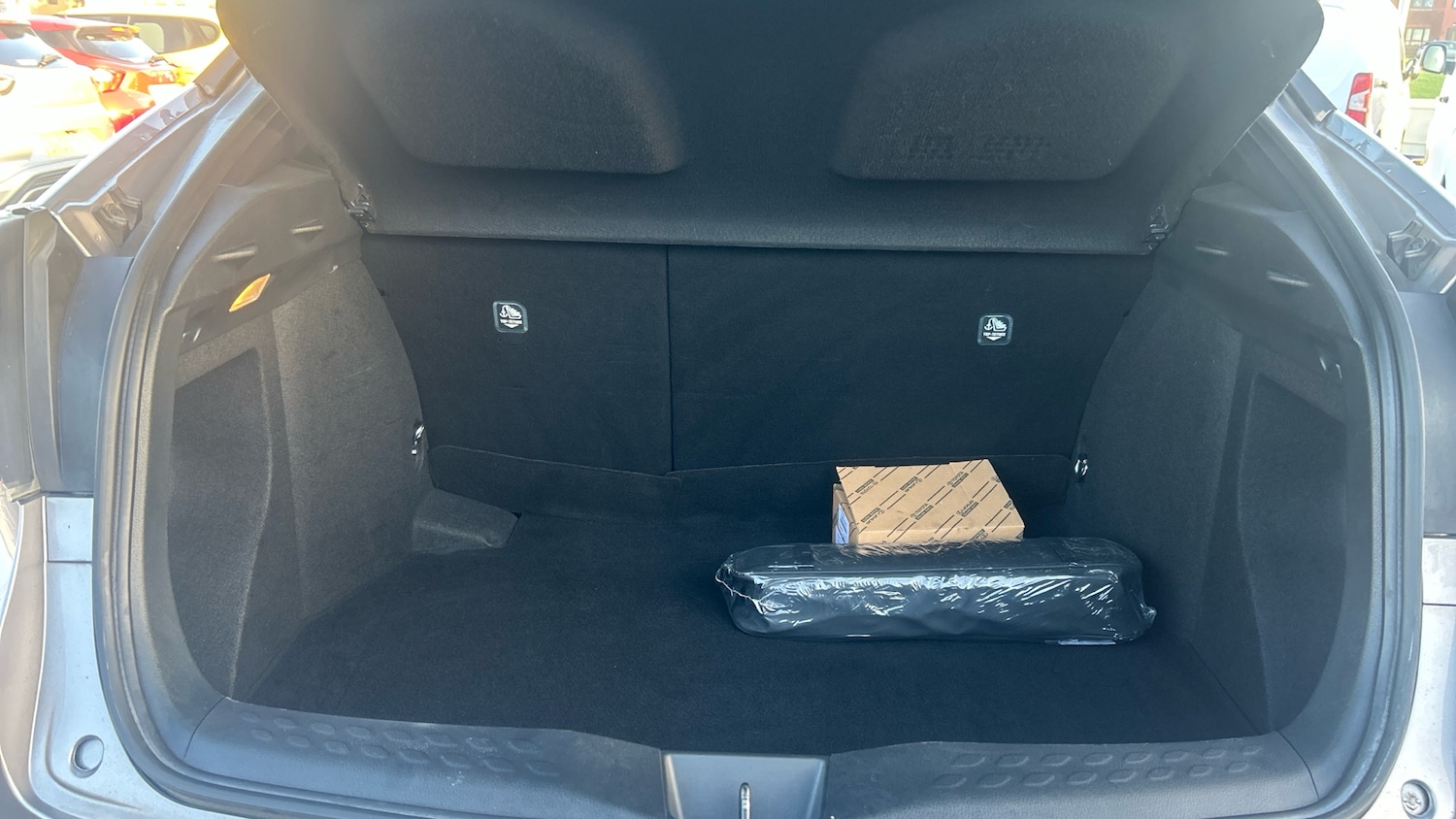 Used Toyota C-HR 2017 for sale - 77180631: Photo 14