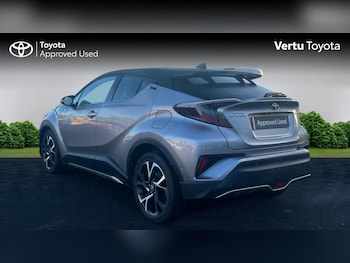 Used Toyota C-HR 2017 for sale - 77180631: Photo