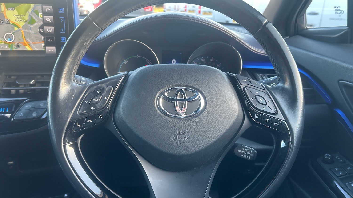 Used Toyota C-HR 2017 for sale - 77180631: Photo 8