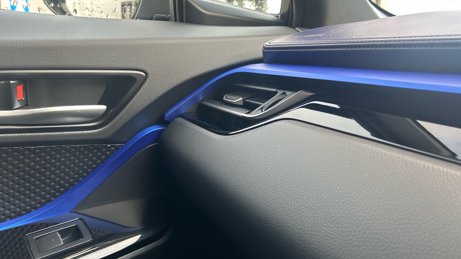 Used Toyota C-HR 2020 for sale - 77148359: Photo 44