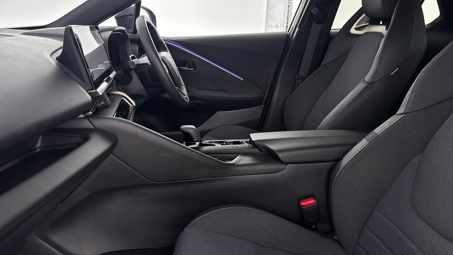 Used Toyota C-HR 2024 for sale - 78108134: Photo 10