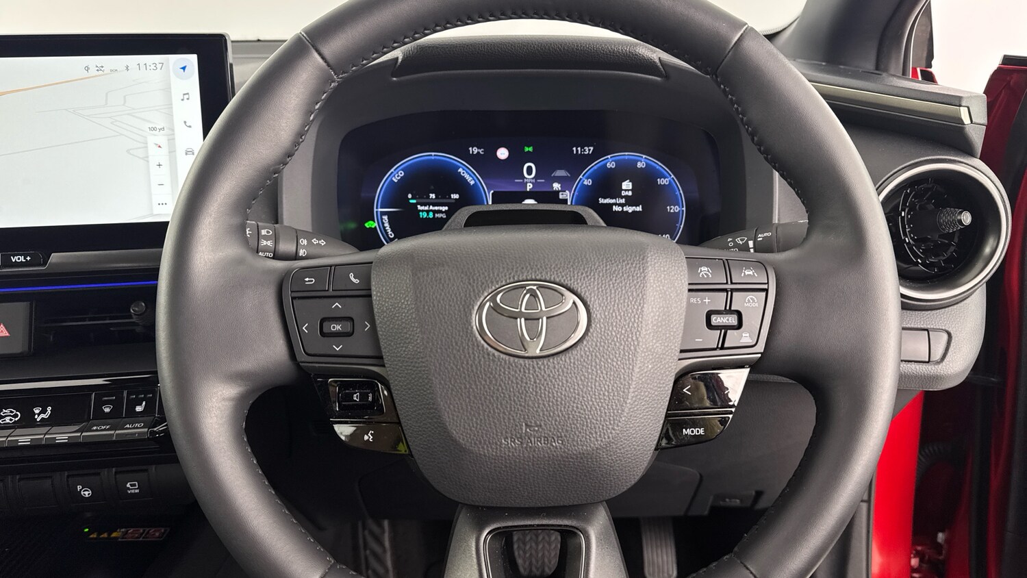 Used Toyota C-HR 2024 for sale - 78108134: Photo 8