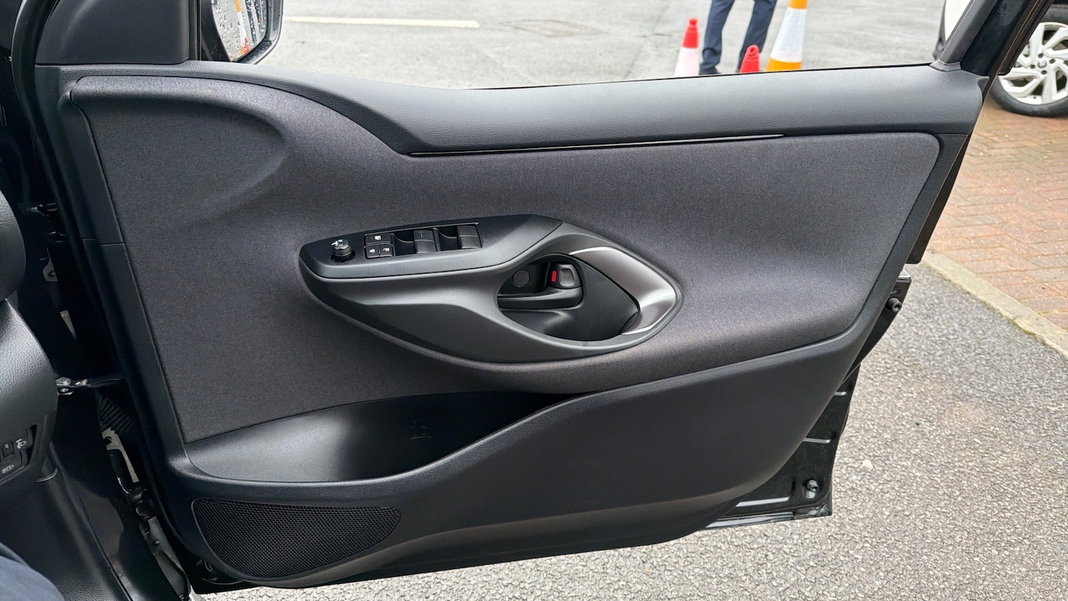 Used Toyota Yaris 2023 for sale - 77591297: Photo 28