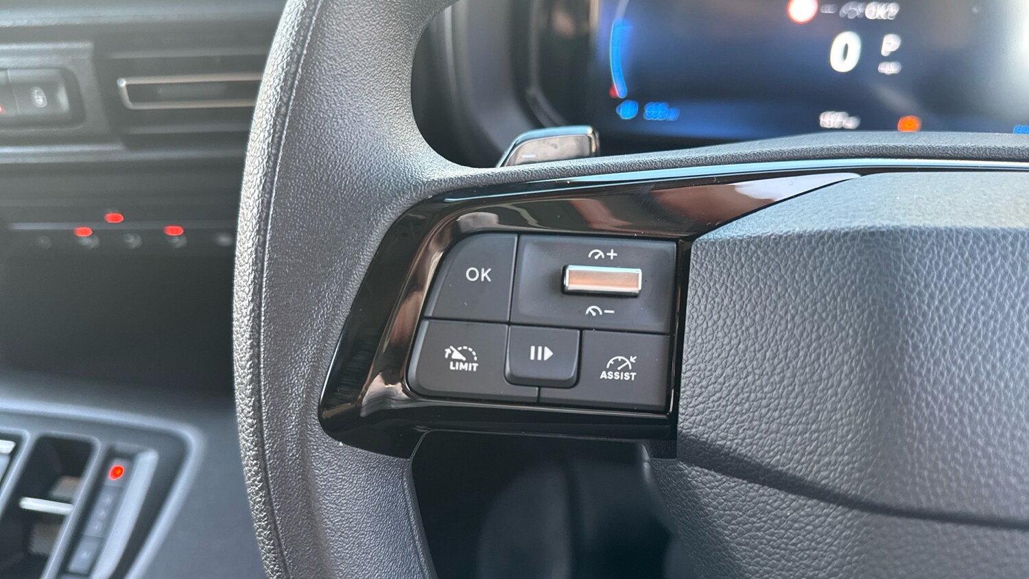 Used Toyota ProAce 2025 for sale - 77830388: Photo 37