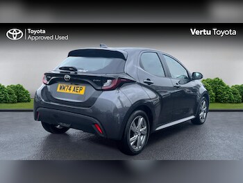 Used Toyota Yaris 2024 for sale - 77517444: Photo
