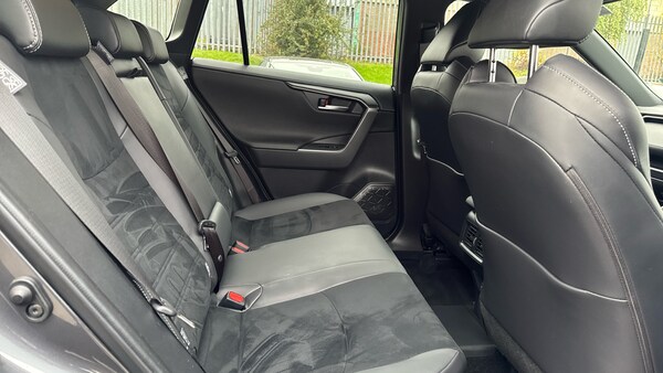 Used Toyota RAV4 2025 for sale - 76232223: Photo 12