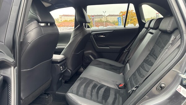 Used Toyota RAV4 2025 for sale - 76232223: Photo 13