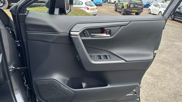 Used Toyota RAV4 2025 for sale - 76232223: Photo 20