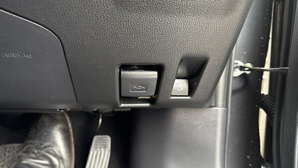 Used Toyota RAV4 2025 for sale - 76232223: Photo 24