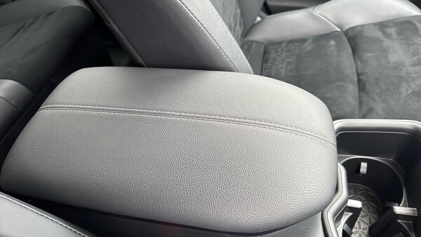 Used Toyota RAV4 2025 for sale - 76232223: Photo 32