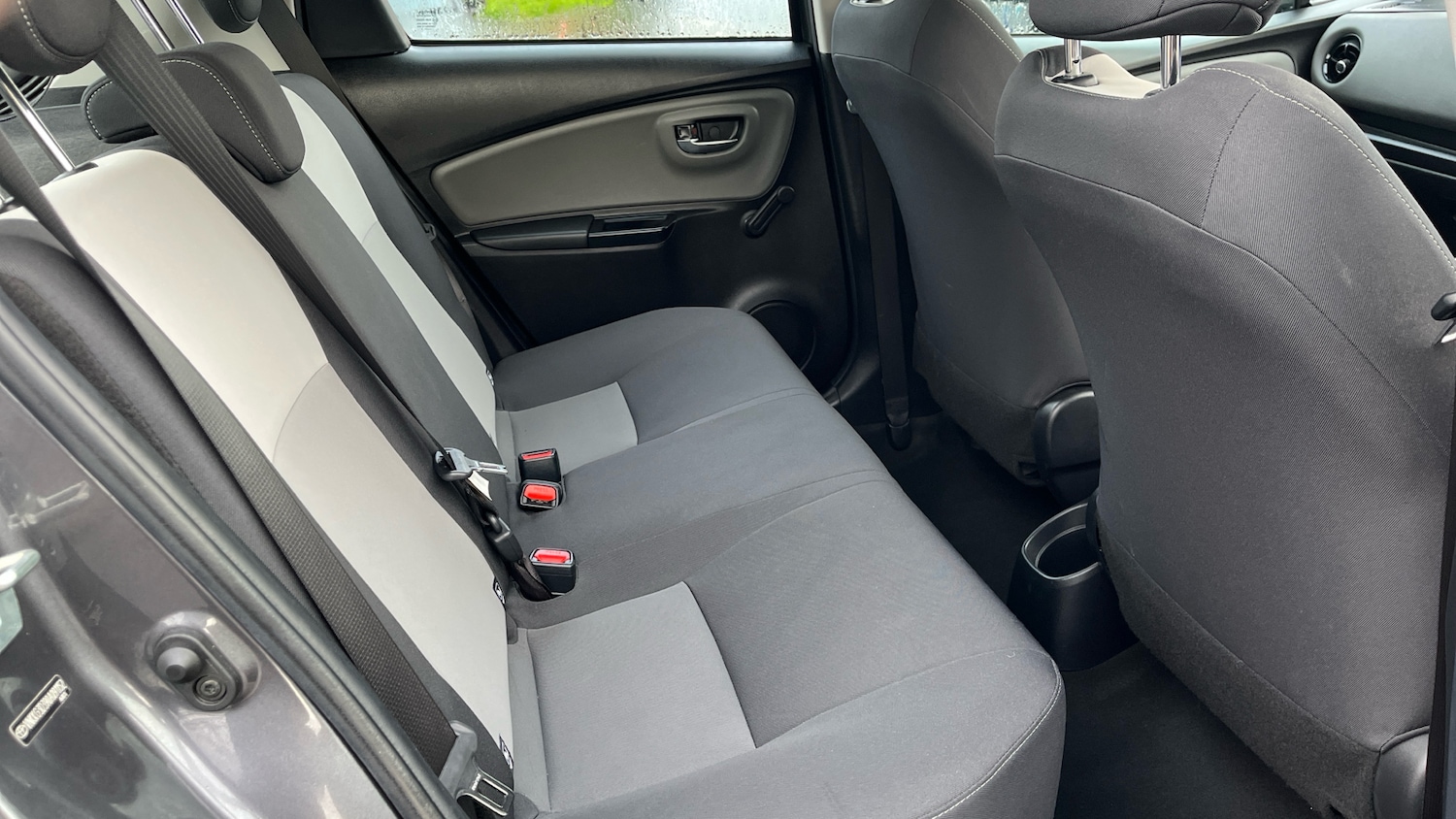 Used Toyota Yaris 2018 for sale - 76719170: Photo 12