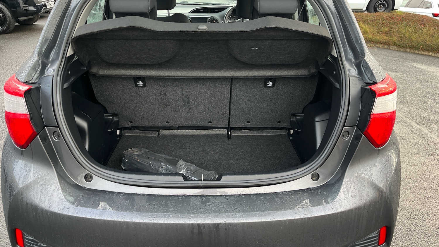 Used Toyota Yaris 2018 for sale - 76719170: Photo 14