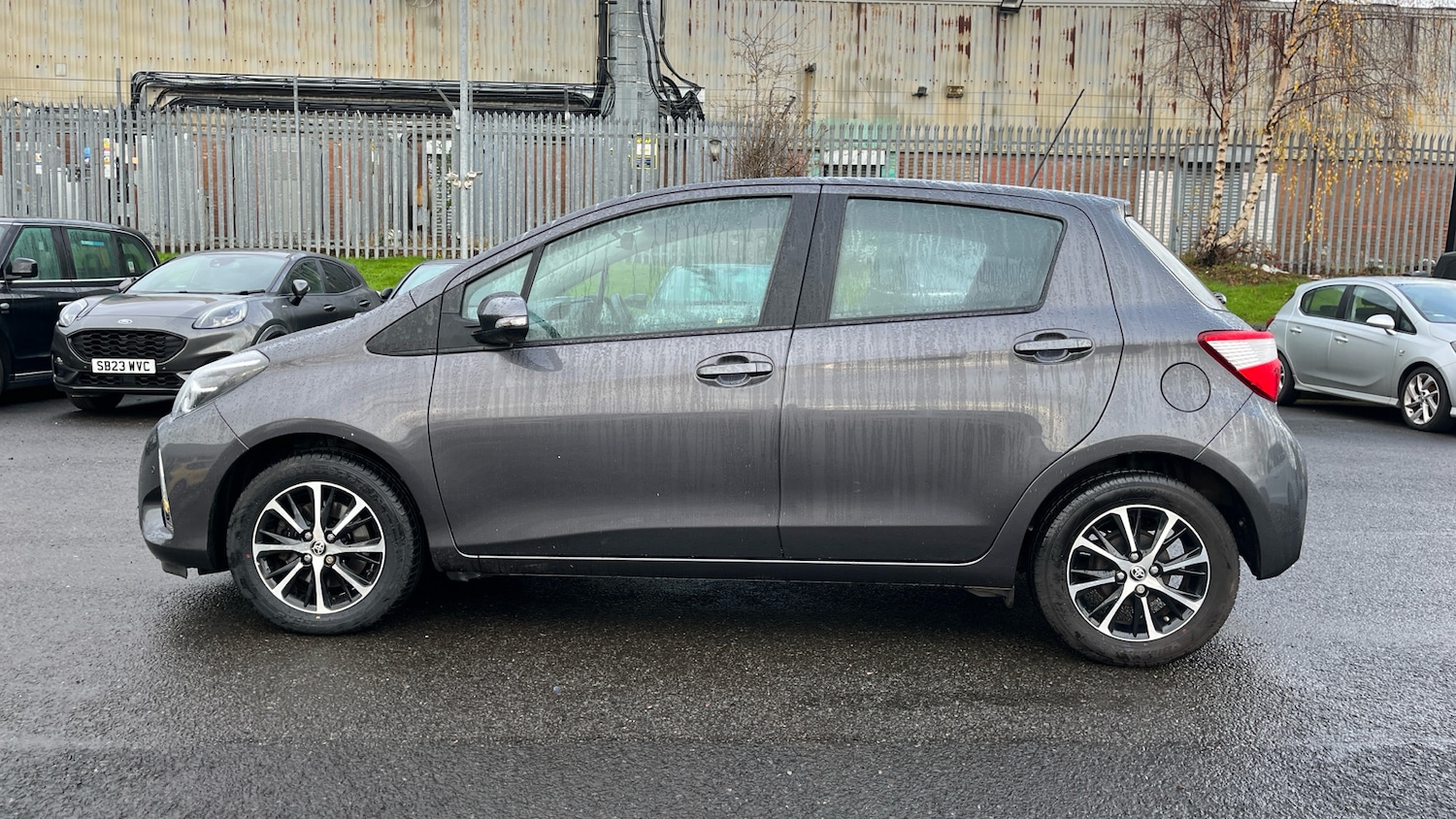 Used Toyota Yaris 2018 for sale - 76719170: Photo 17
