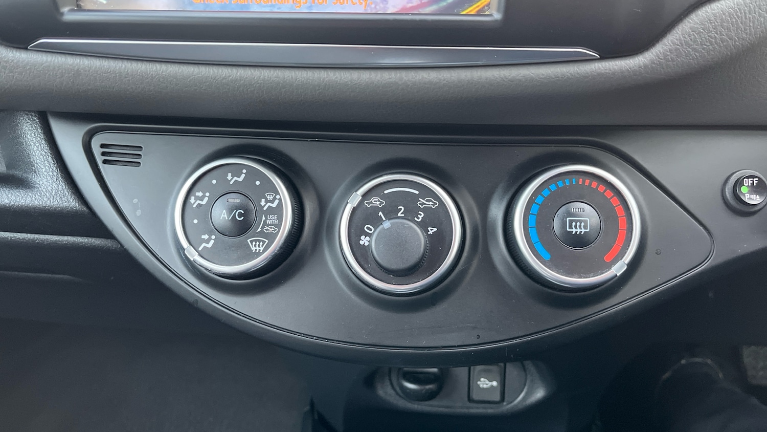 Used Toyota Yaris 2018 for sale - 76719170: Photo 24