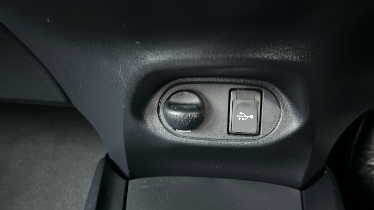 Used Toyota Yaris 2018 for sale - 76719170: Photo 25