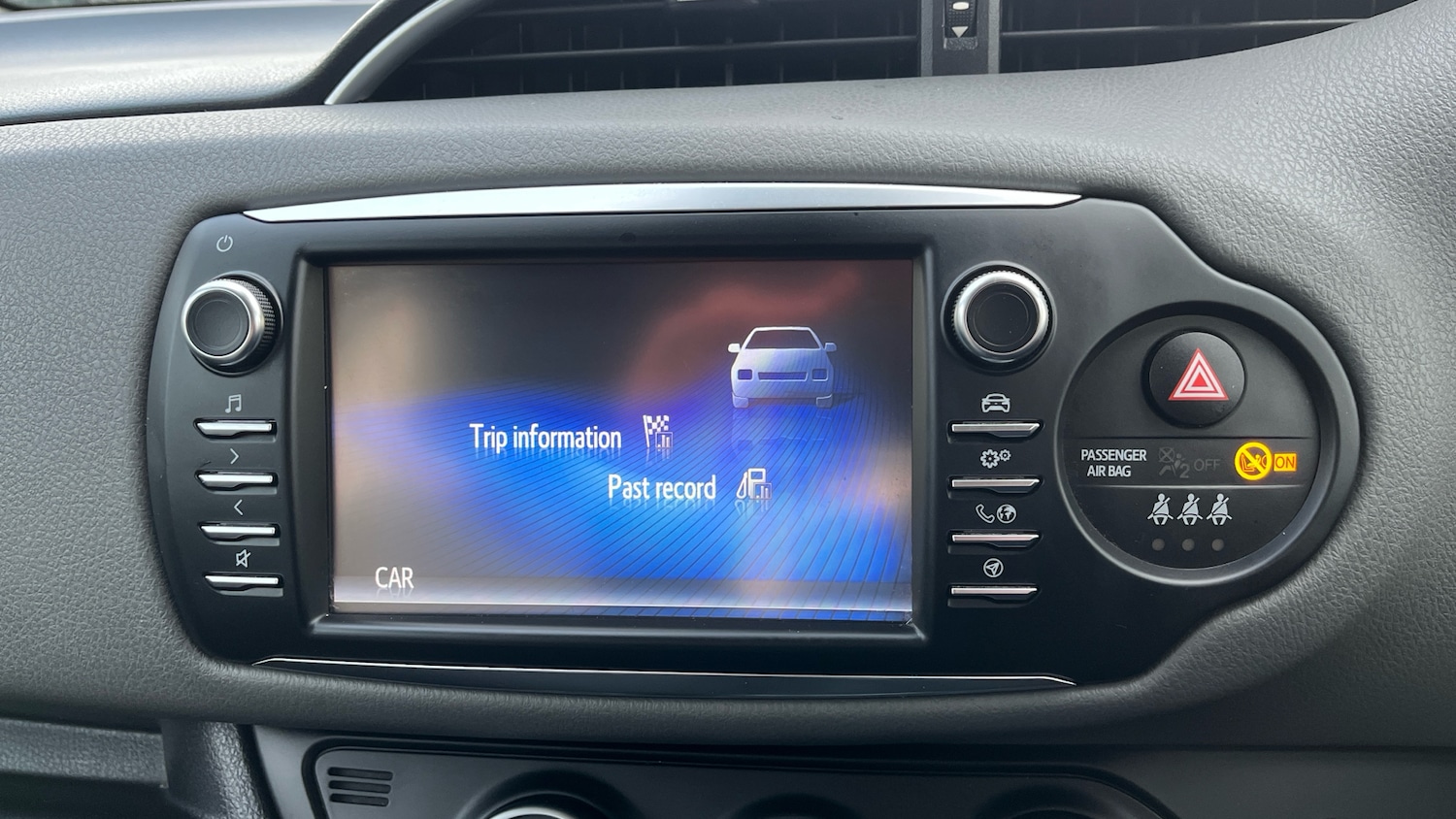 Used Toyota Yaris 2018 for sale - 76719170: Photo 26