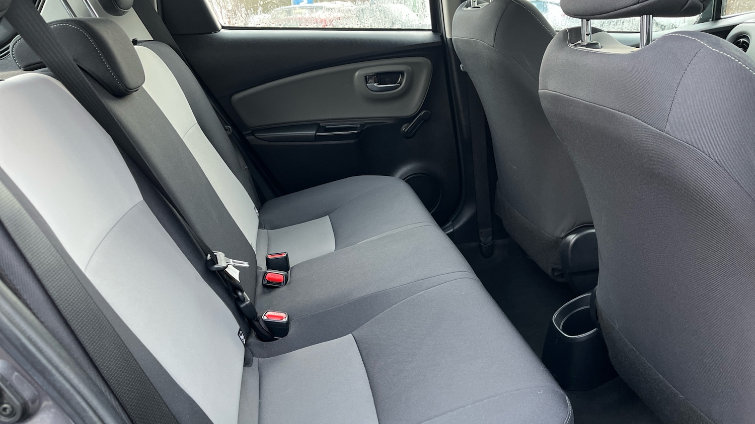 Used Toyota Yaris 2018 for sale - 76719170: Photo 45