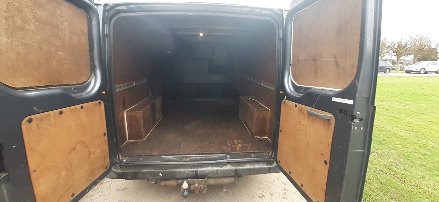 Used Ford Transit 2005 for sale - 77902606: Photo 7