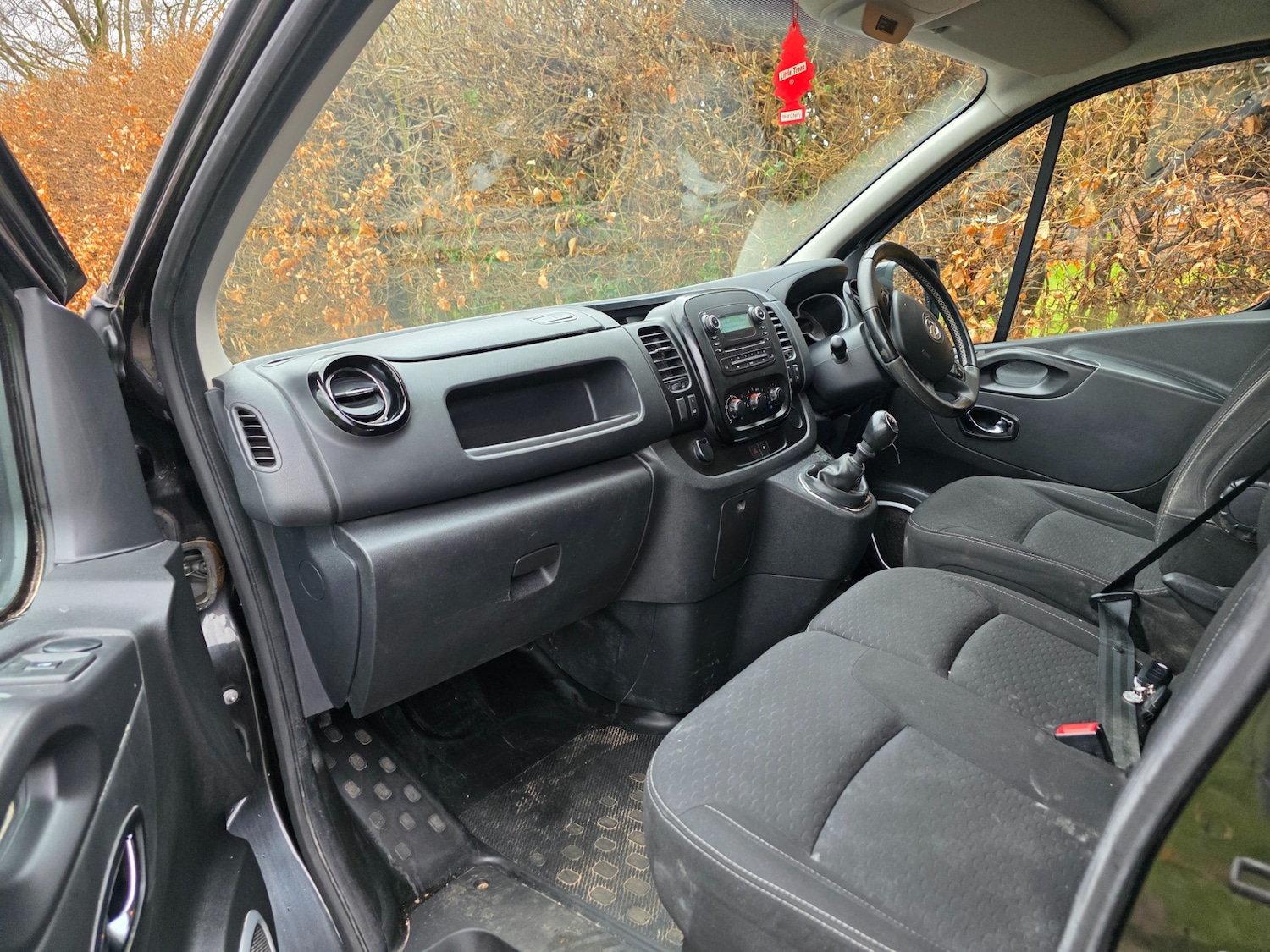 Used Vauxhall Vivaro 2017 for sale - 77381399: Photo 9