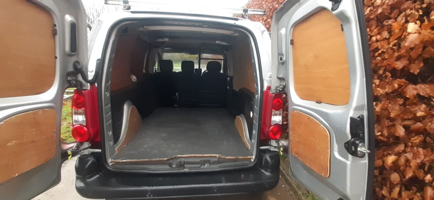 Used Citroen Berlingo 2011 for sale - 76808376: Photo 7